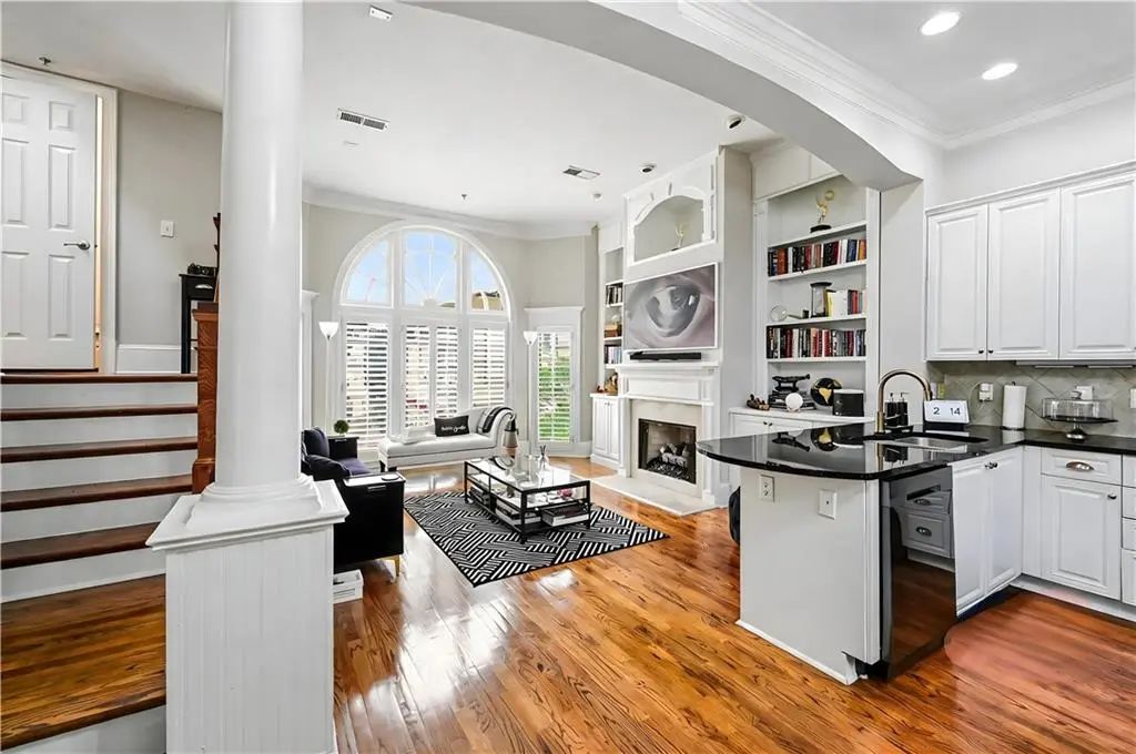 Unit 11 - 3541 Roswell Road Ne, Atlanta