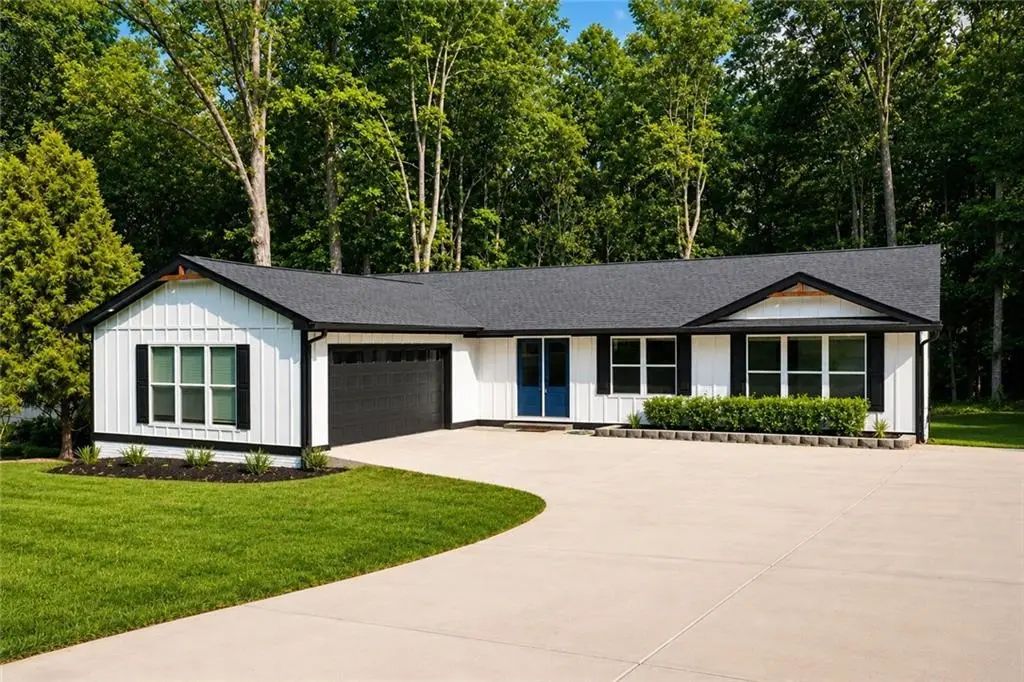 2265 Hillbriar Drive, Buford