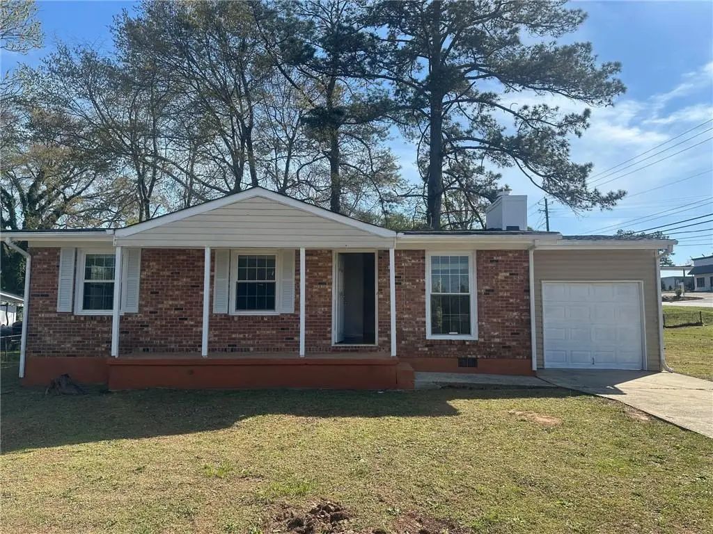 407 Hilltop Drive, Forest Park