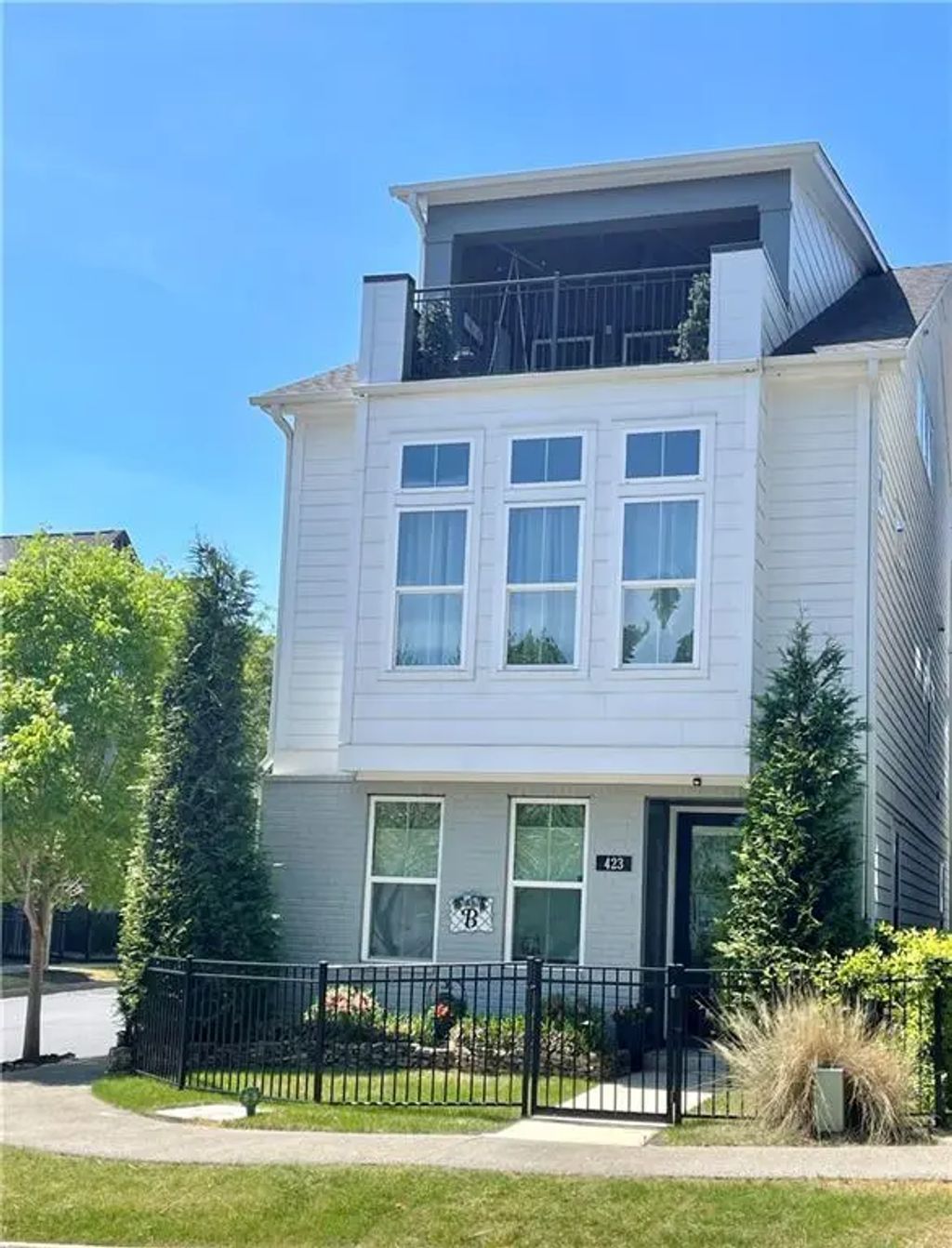 423 Hargrove Lane, Decatur