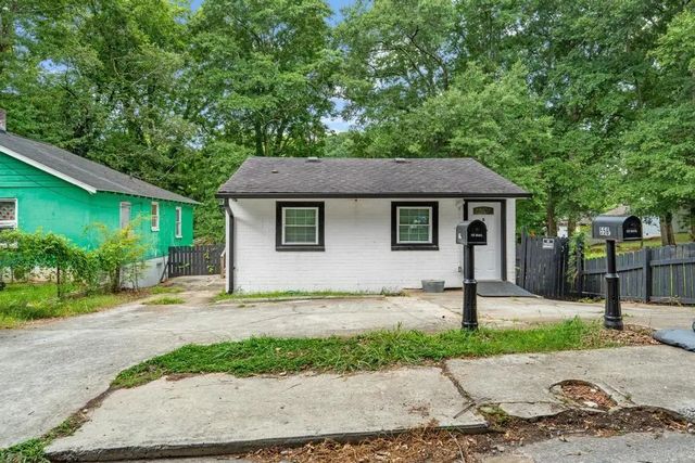 556 Cairo Street Nw, Atlanta
