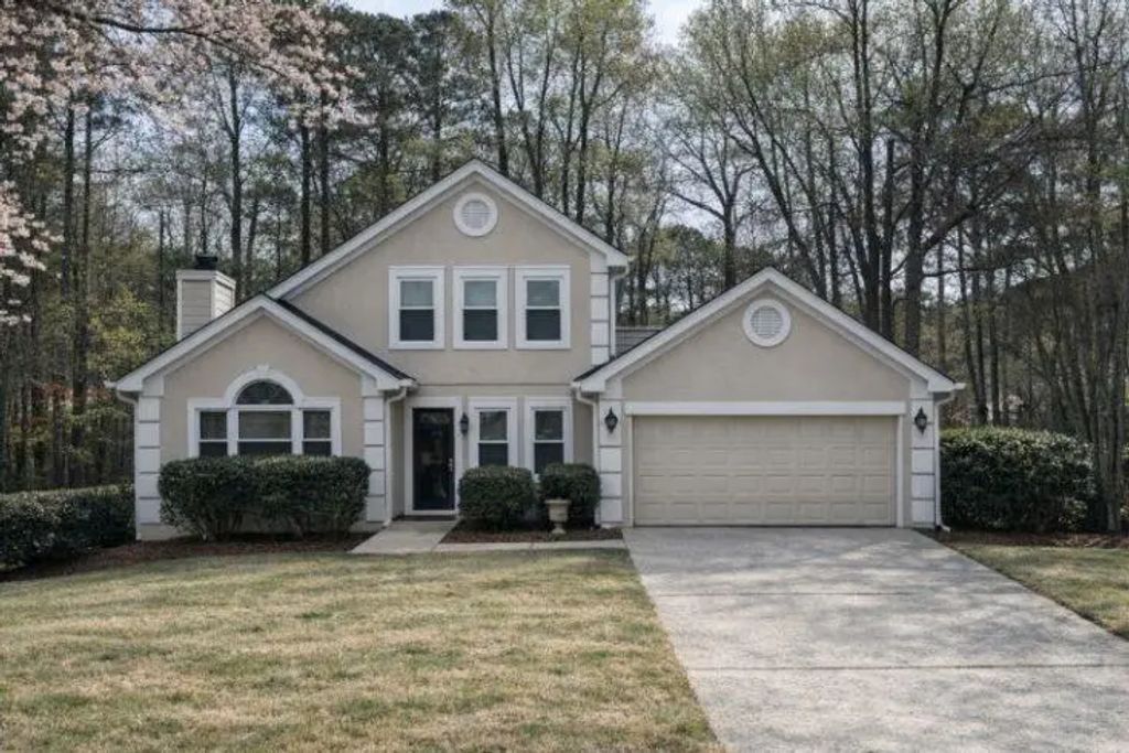 4390 Pinewalk Drive, Alpharetta