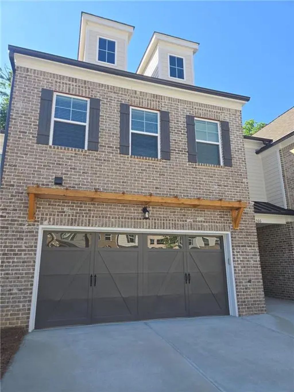 5366 Gray Birch Bend, Flowery Branch