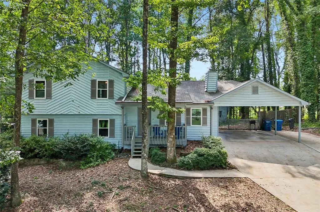 2580 Suncrest Court, Buford