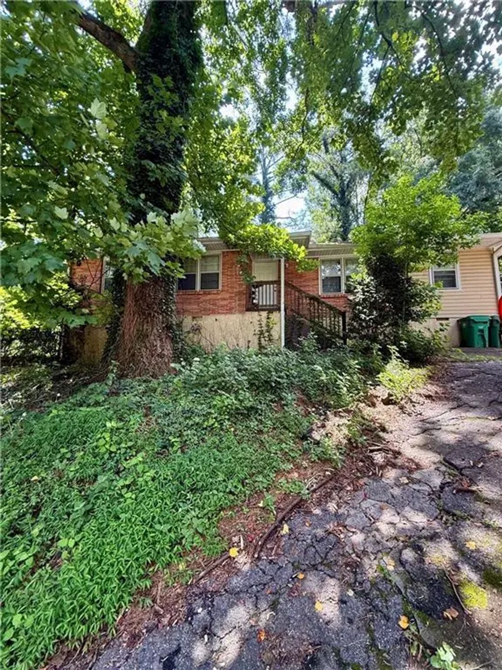 2716 Whites Mill Road, Decatur