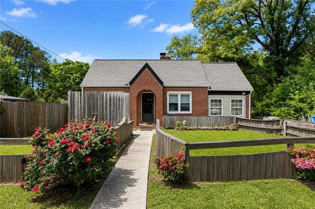 3813 Stonewall Tell Road, Atlanta