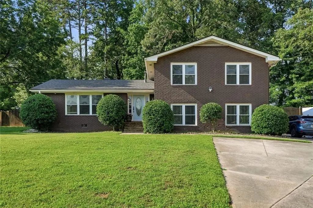 2725 Spring Drive, Cumming