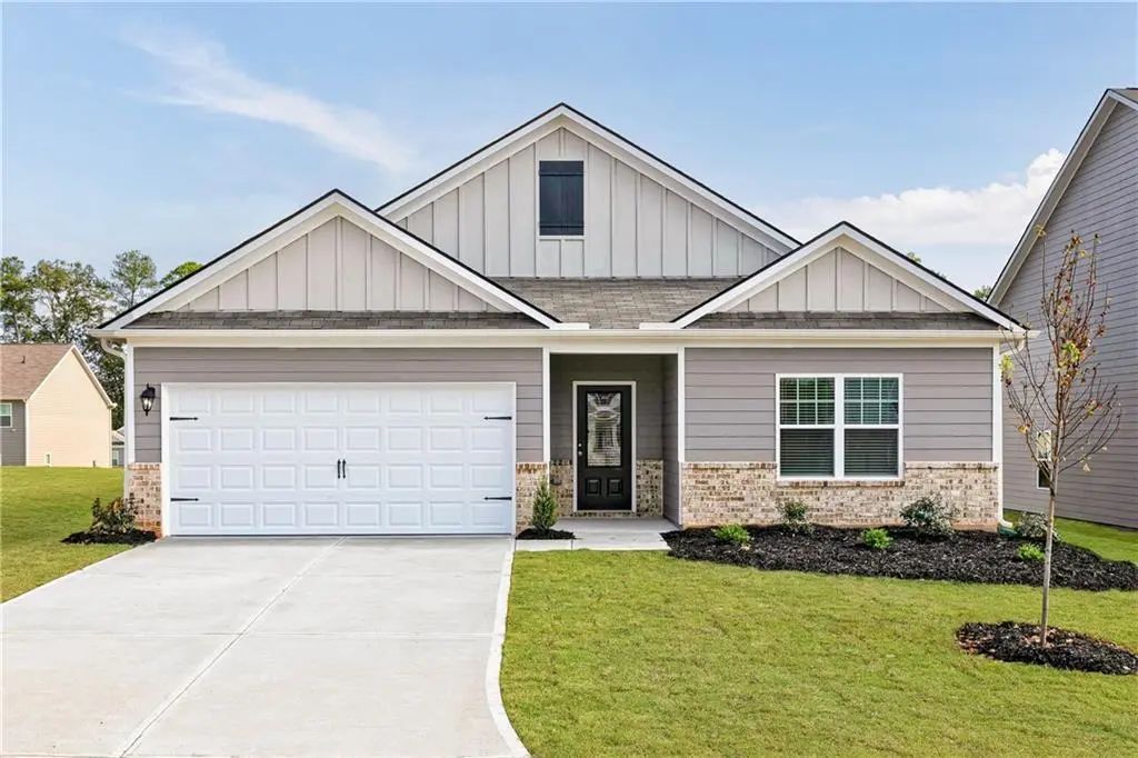 387 Sand Dune Way, Conyers