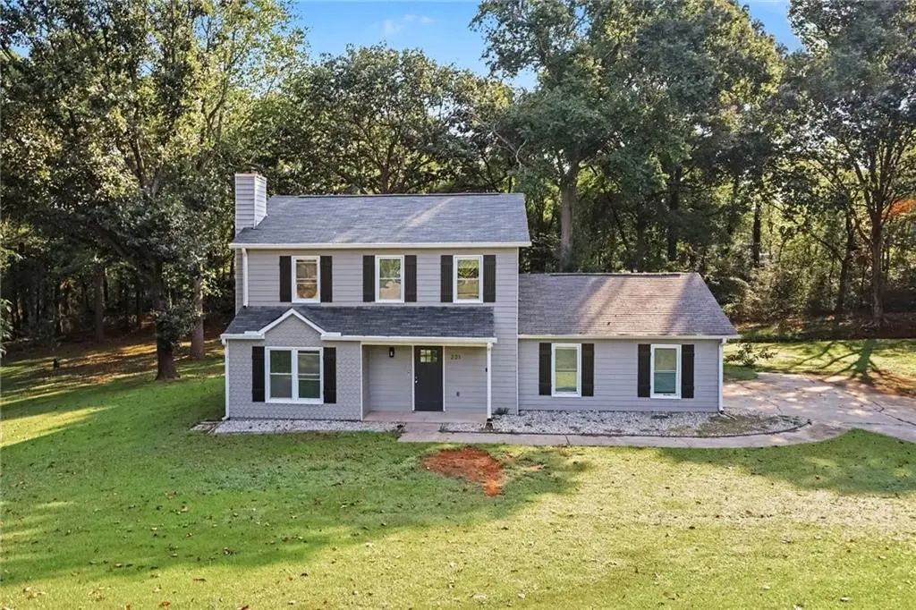221 Lariat Lane, Ellenwood