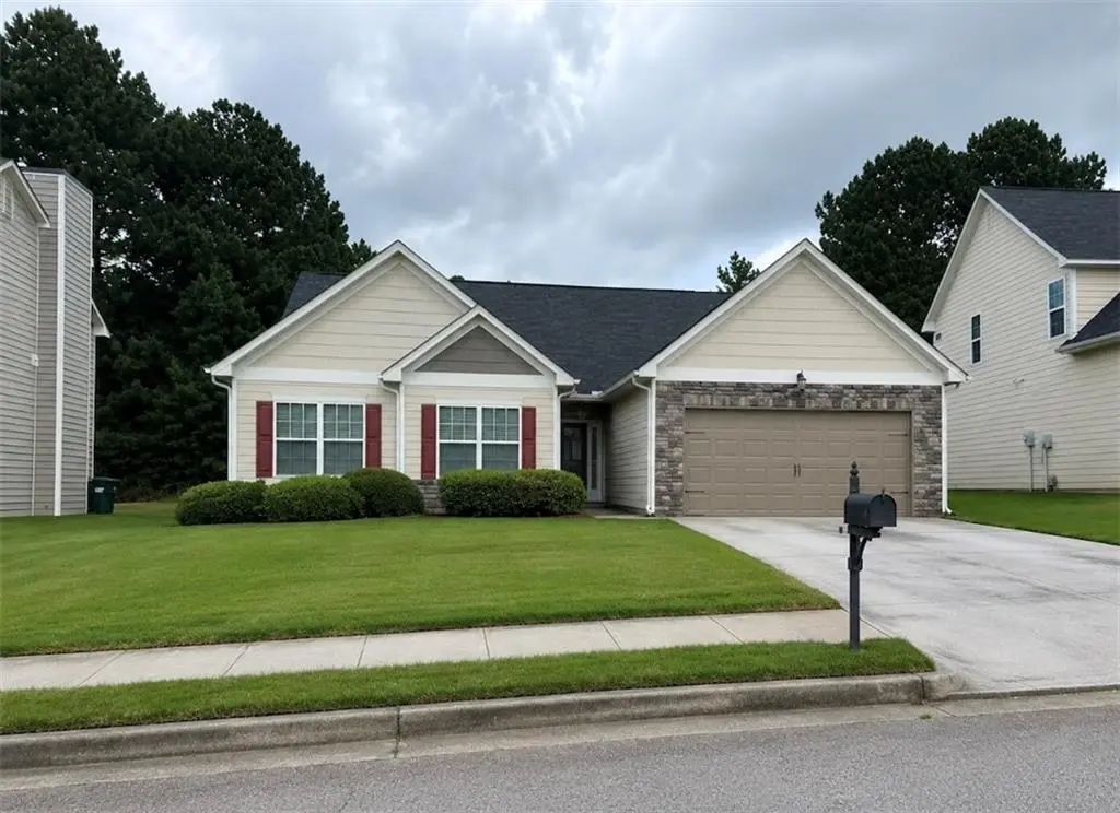 210 Summergate Lane, Villa Rica