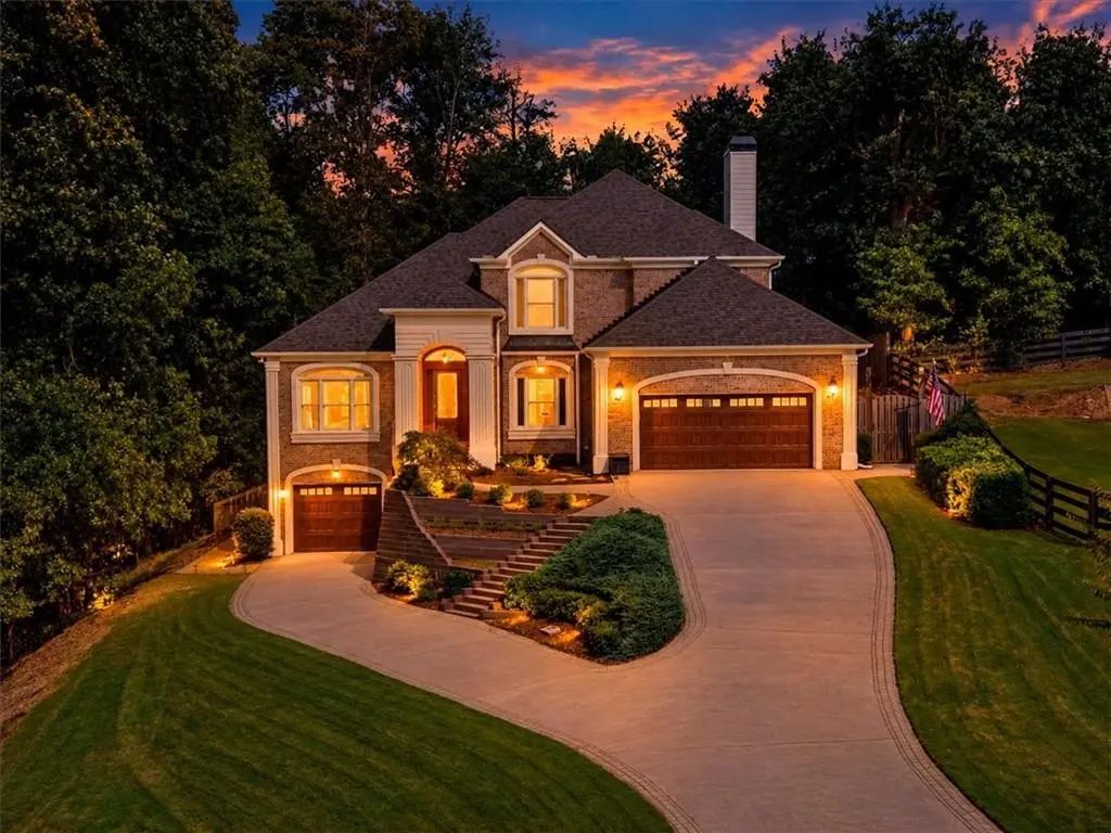 1525 Rising Mist Lane, Cumming