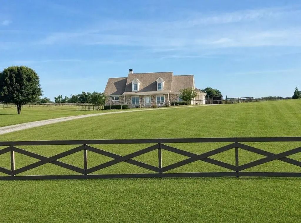 180 Spears Lane, Mansfield