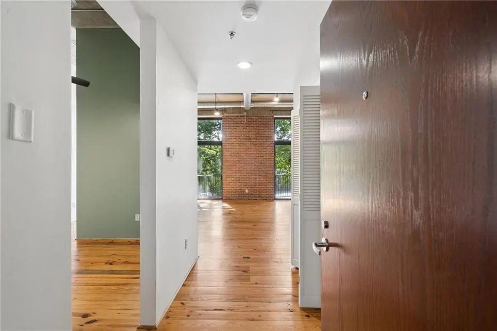 Unit 101 - 6105 Blue Stone Road, Sandy Springs