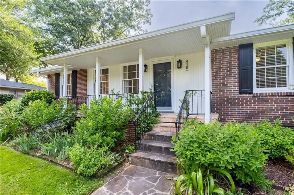 835 Alberson Court, Decatur