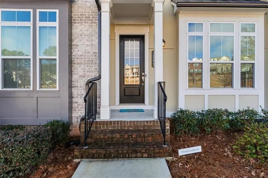 3297 Park Pointe Cir Circle, Scottdale