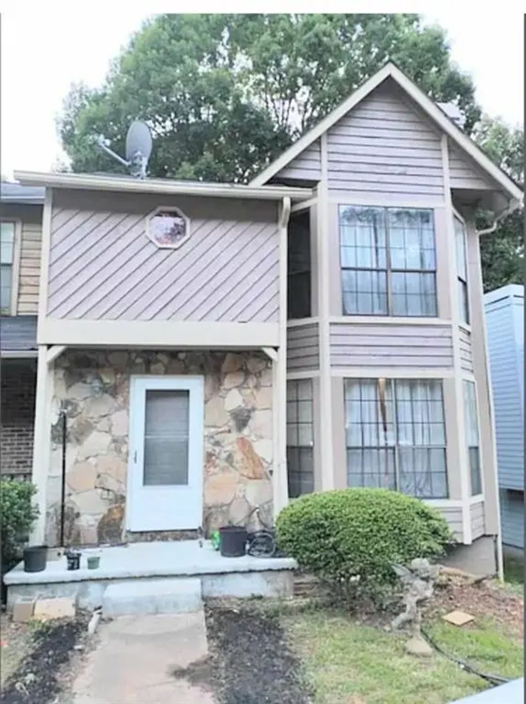 860 Brandy Oaks Lane, Stone Mountain