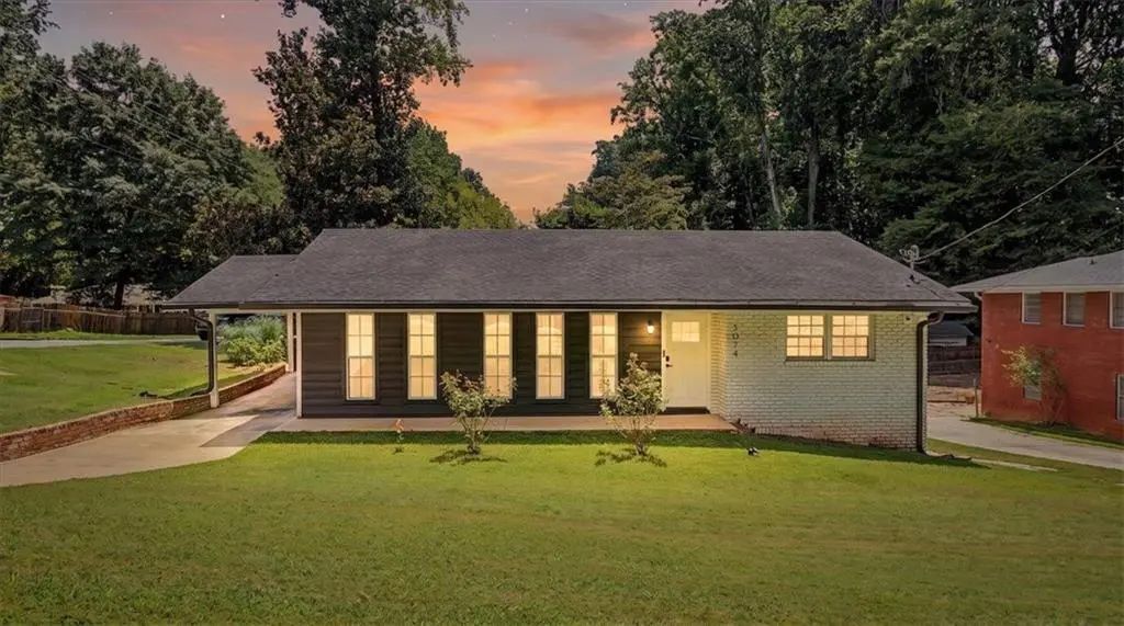 2074 Montrose Drive, East Point