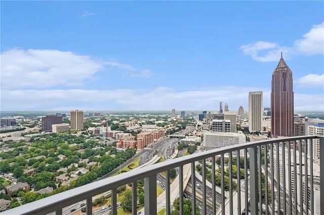 Unit 3703 - 400 W Peachtree Street Nw, Atlanta