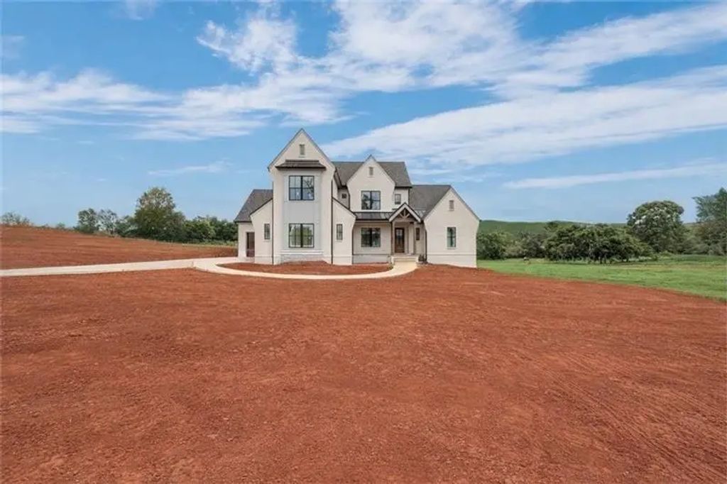 126 Palisade Drive, Rydal
