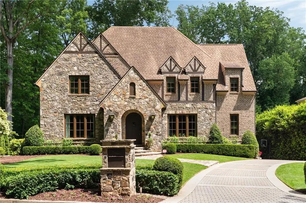 4207 Glengary Drive Ne, Atlanta