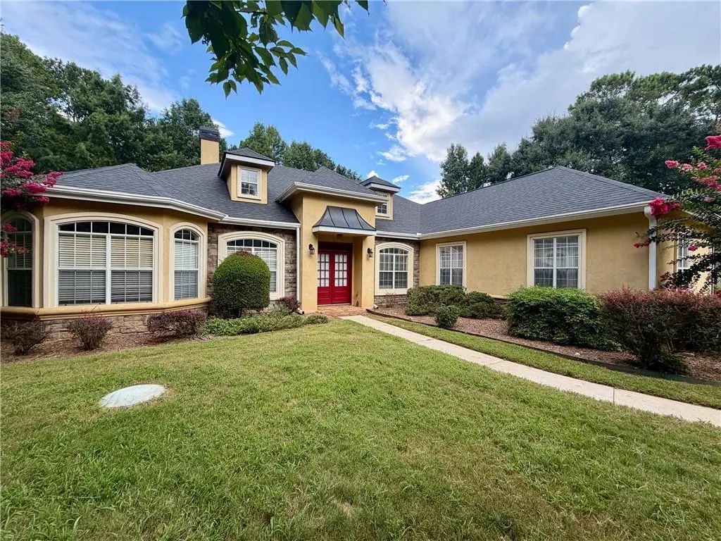 206 Enclave Lane, Newnan