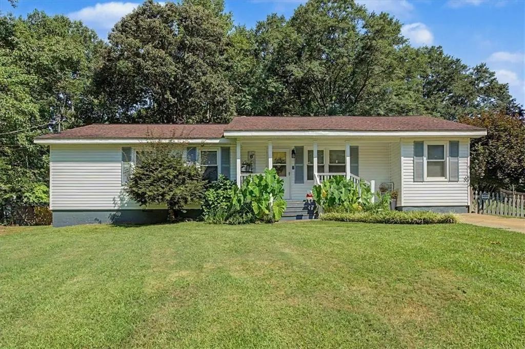 32 Watkins Road, Newnan