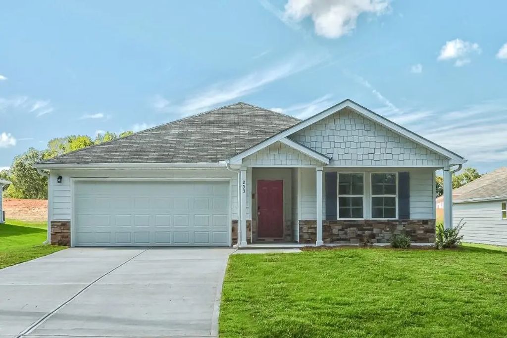 233 Woodlake Landing, Hartwell