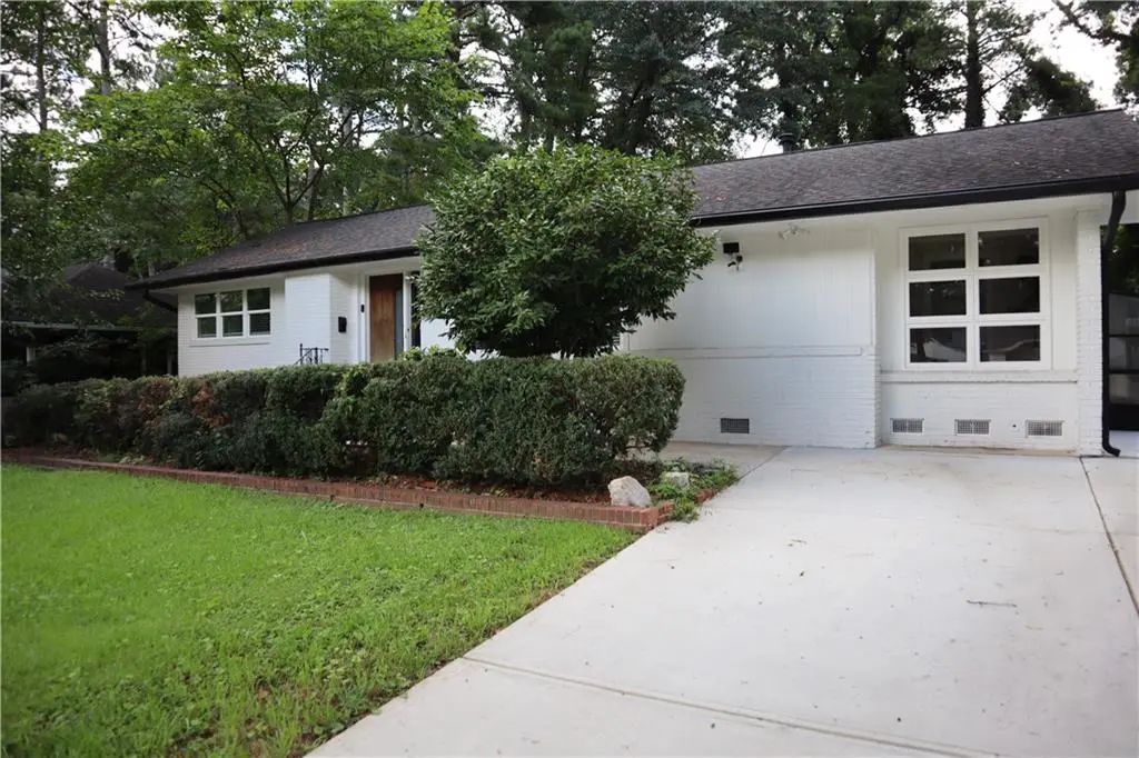 1988 Brewer Boulevard Sw, Atlanta