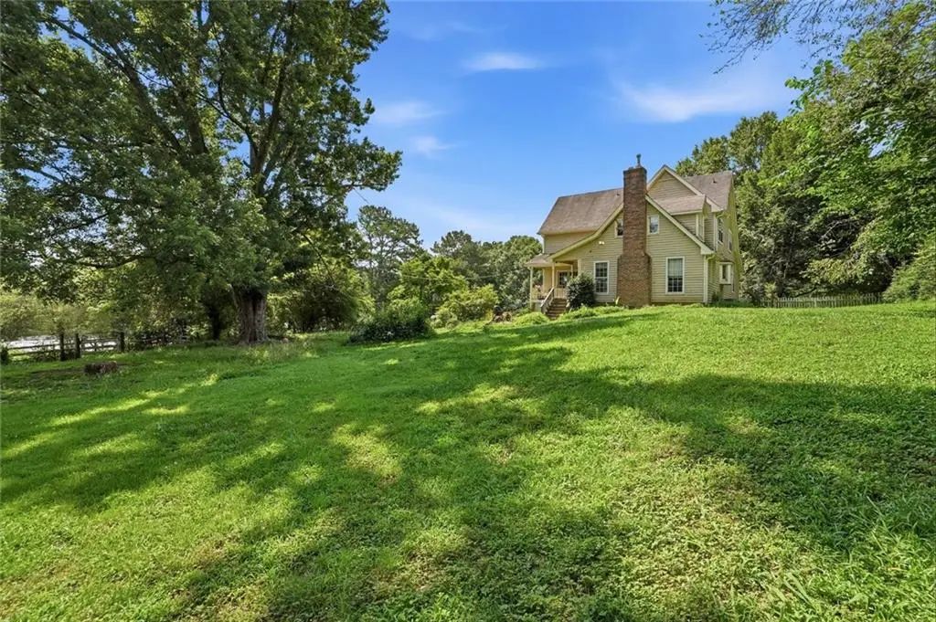 1900 Redd Road, Milton