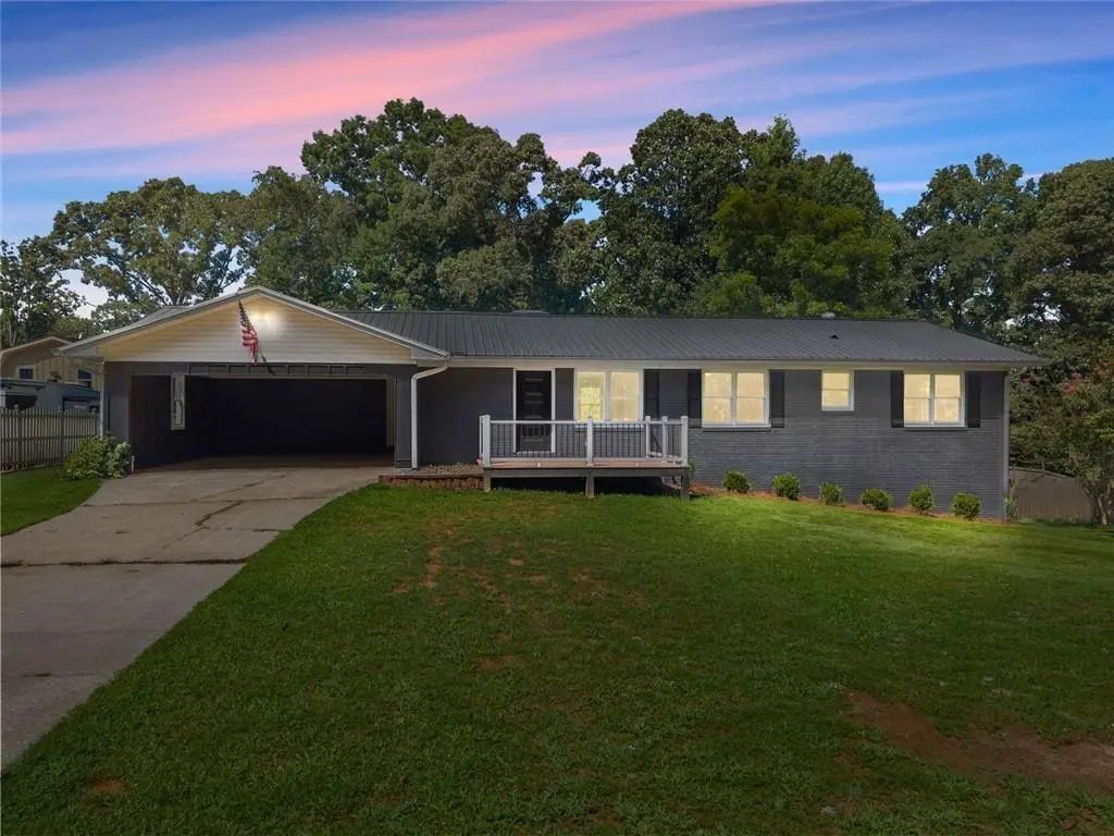 5850 Norton Circle, Flowery Branch