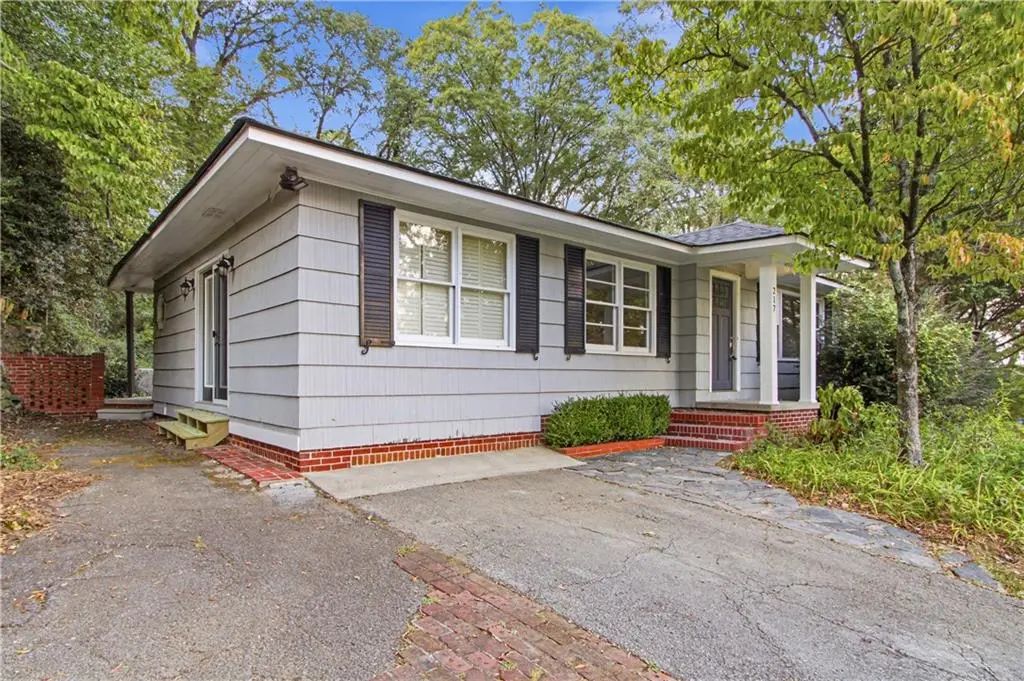 217 Victory Drive, Calhoun