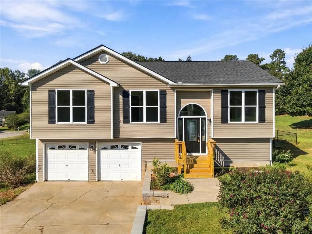 6035 Daffodil Drive, Flowery Branch