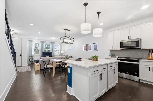 Unit 101 - 1506 Pinedale Crescent Nw, Atlanta