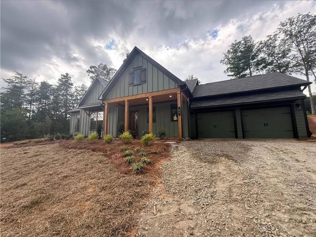 35 Blue Mountain Road, Morganton