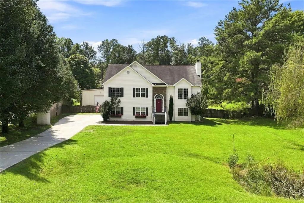 215 Cherokee Springs Way, Woodstock