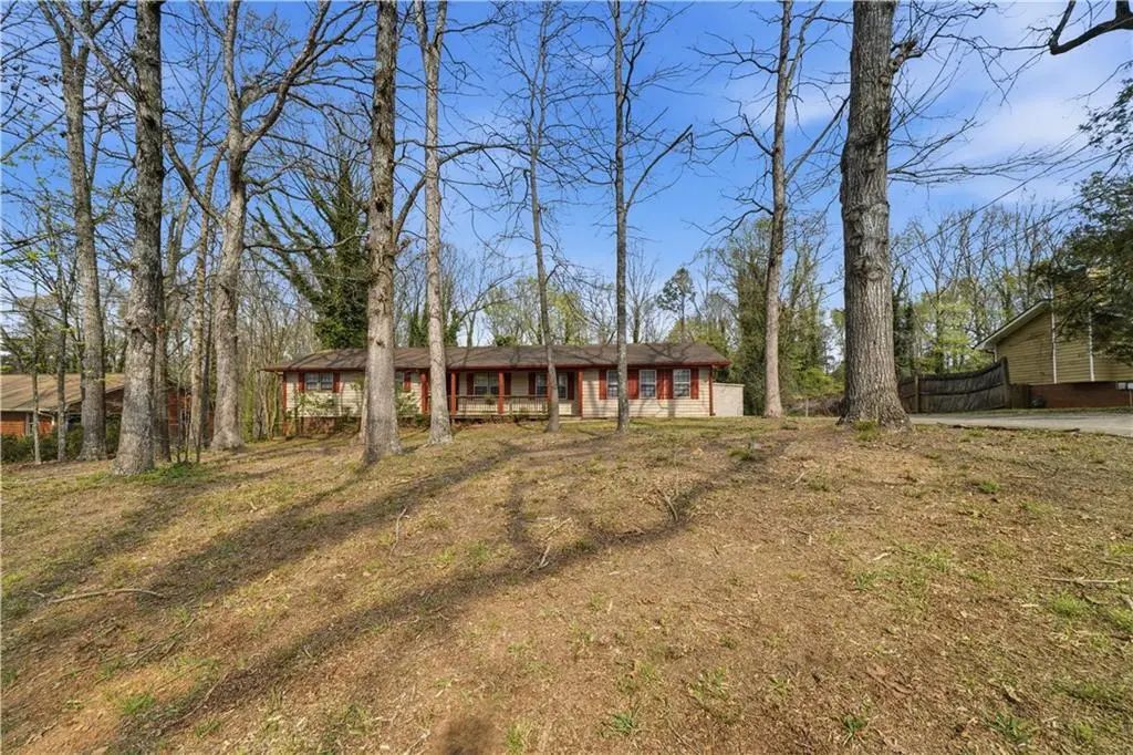 2937 Pebble Lane, Snellville