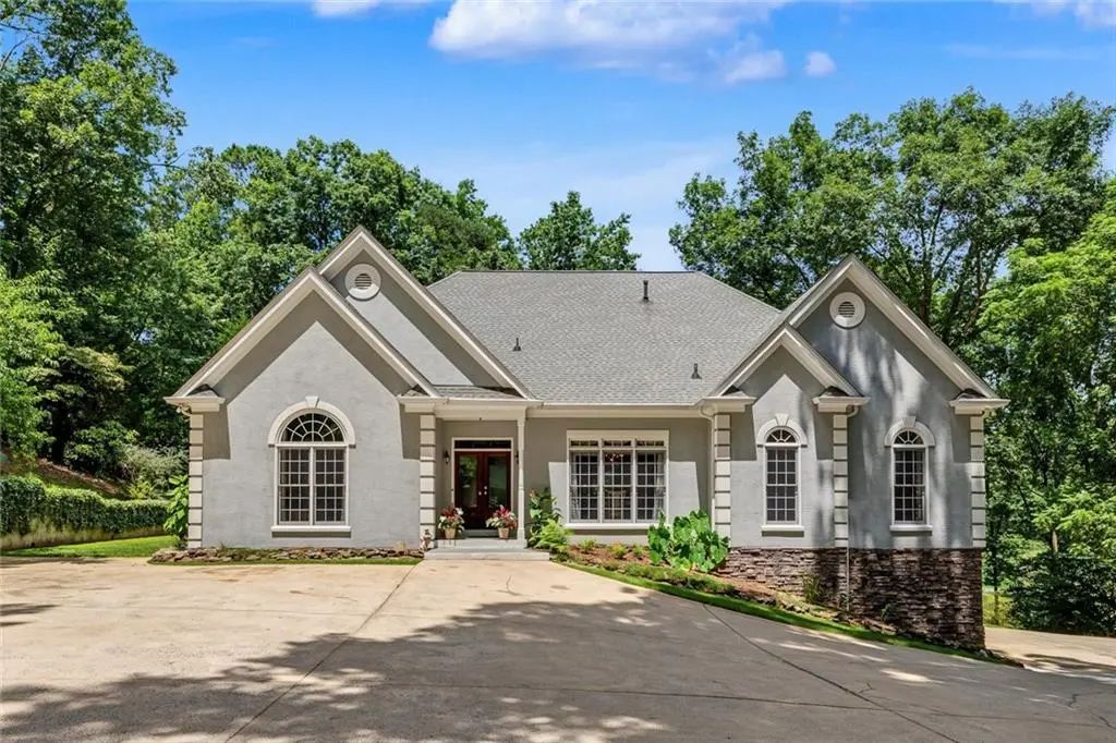 550 Saddle Ridge, Canton