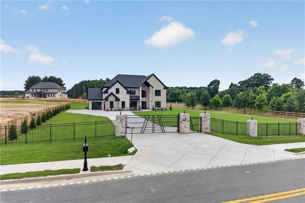 1975 Jones Phillips Road, Dacula