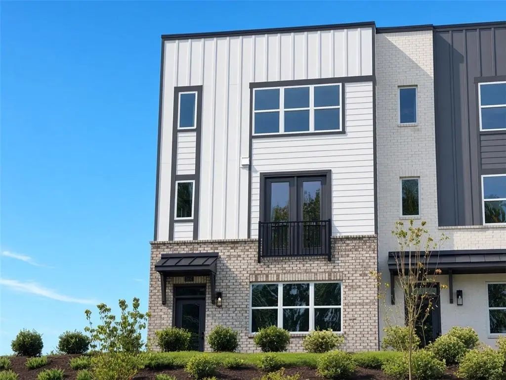 5637 Peach Orchard Trail, Peachtree Corners