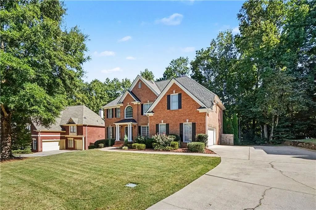 1395 Cresthaven Lane, Lawrenceville