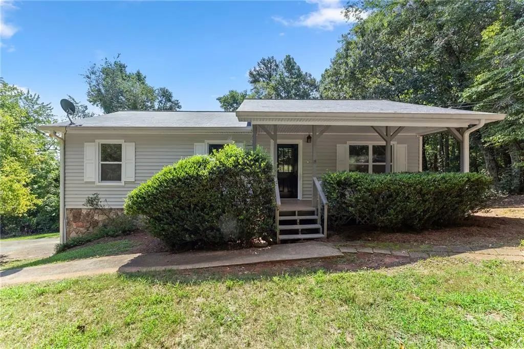 31 S Wind Drive, Dahlonega