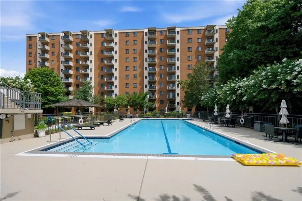 Unit A713 - 300 Johnson Ferry Road, Sandy Springs
