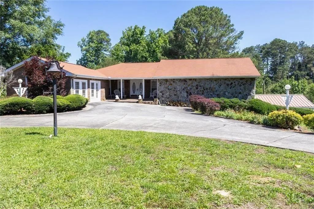 4625 Lovvorn Rd Road, Carrollton