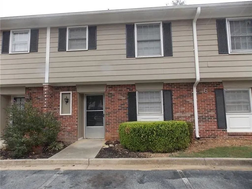 Unit C - 2080 Kings Gate Circle, Snellville