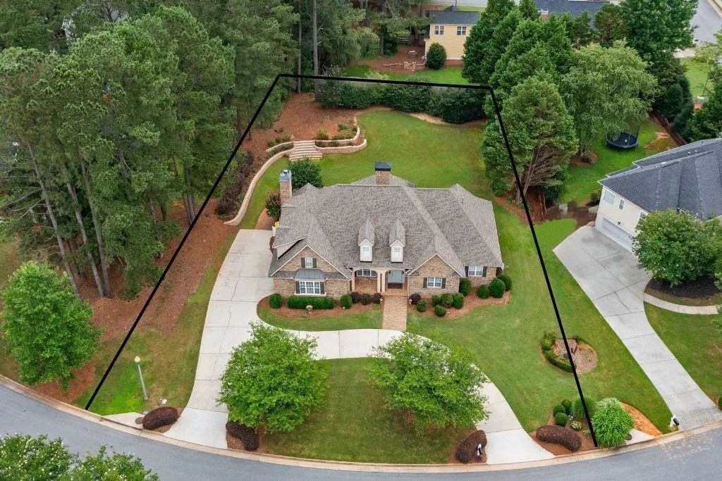 15 Stratford Way, Newnan