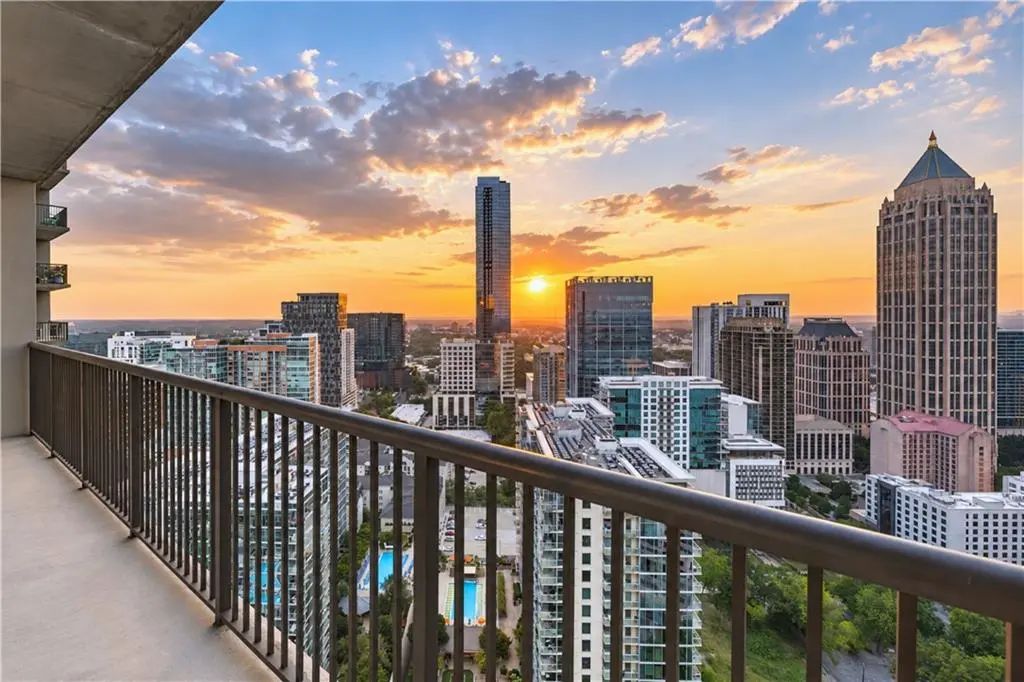 Unit 3201 - 1080 Peachtree Street, Atlanta