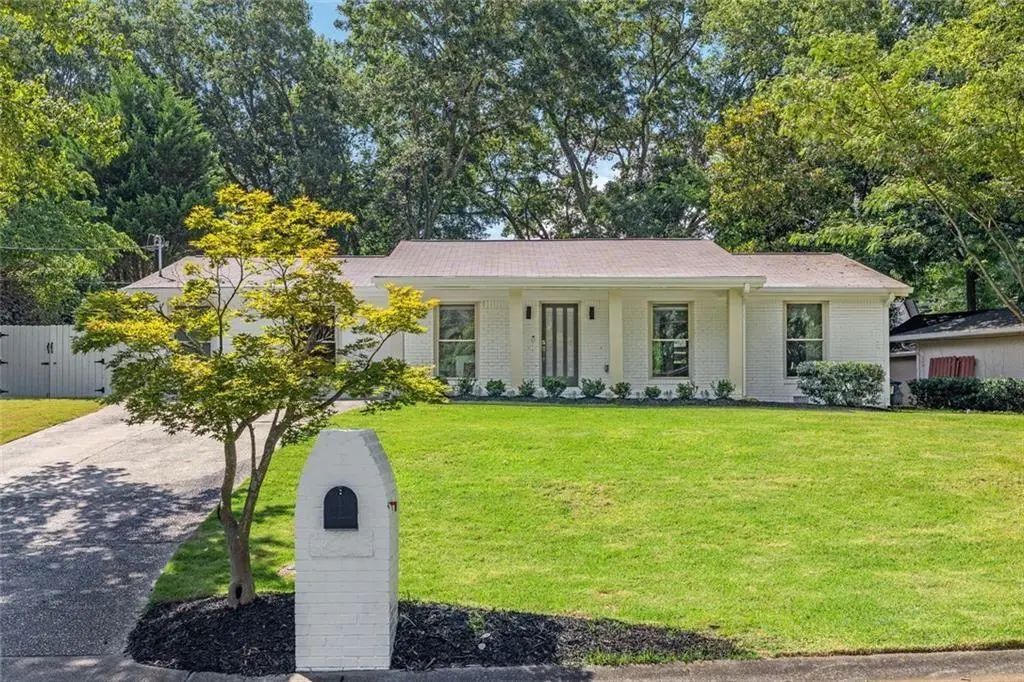 317 Crestview Circle, Roswell