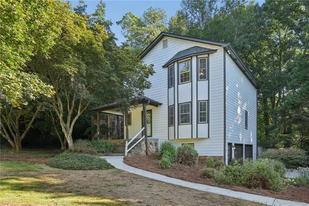 1104 Staples Drive Sw, Lilburn