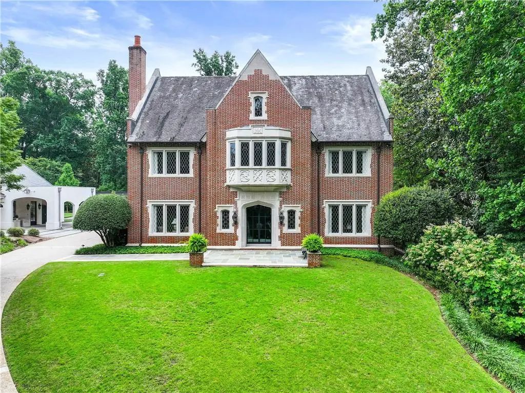 369 Pine Tree Drive Ne, Atlanta