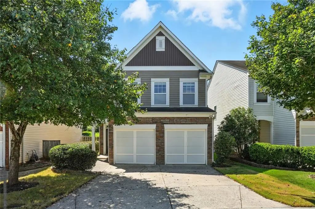 922 Gardenia Curve, Canton